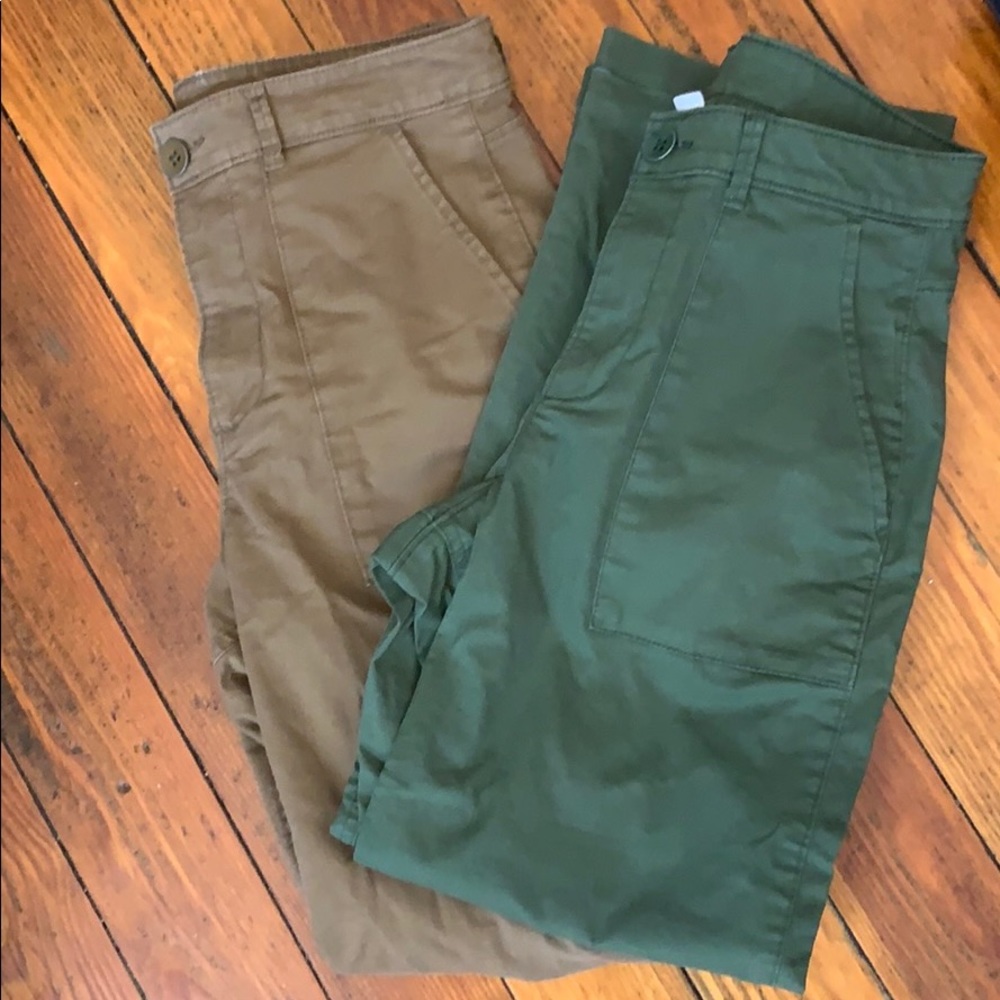 Barely worn Ankle cargo pants